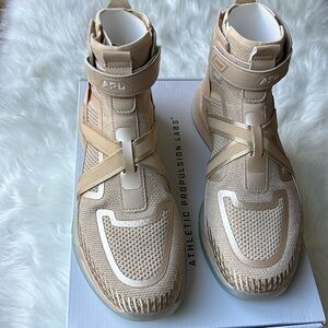 🆕 APL Athletic Propulsion Labs Unisex Super Future Hi-Tops in Champagne M8.5
W10